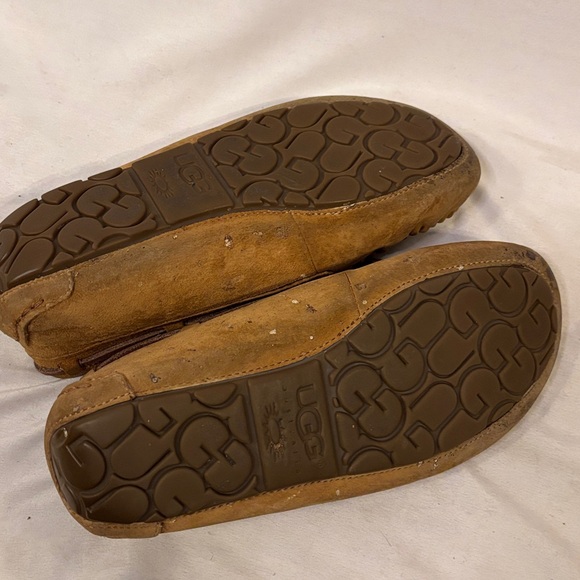 Ugg slippers moccasins tan size 7 - Picture 5 of 7